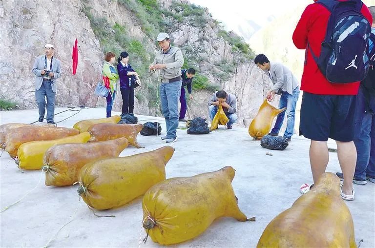 范长江笔下的河州筏子客