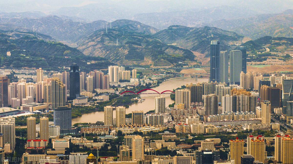中央选定兰州建西部中心城市，真实的兰州有多硬核，为何选它？