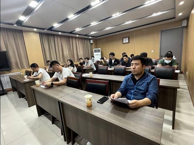 加强干部队伍建设  提高履职尽责能力