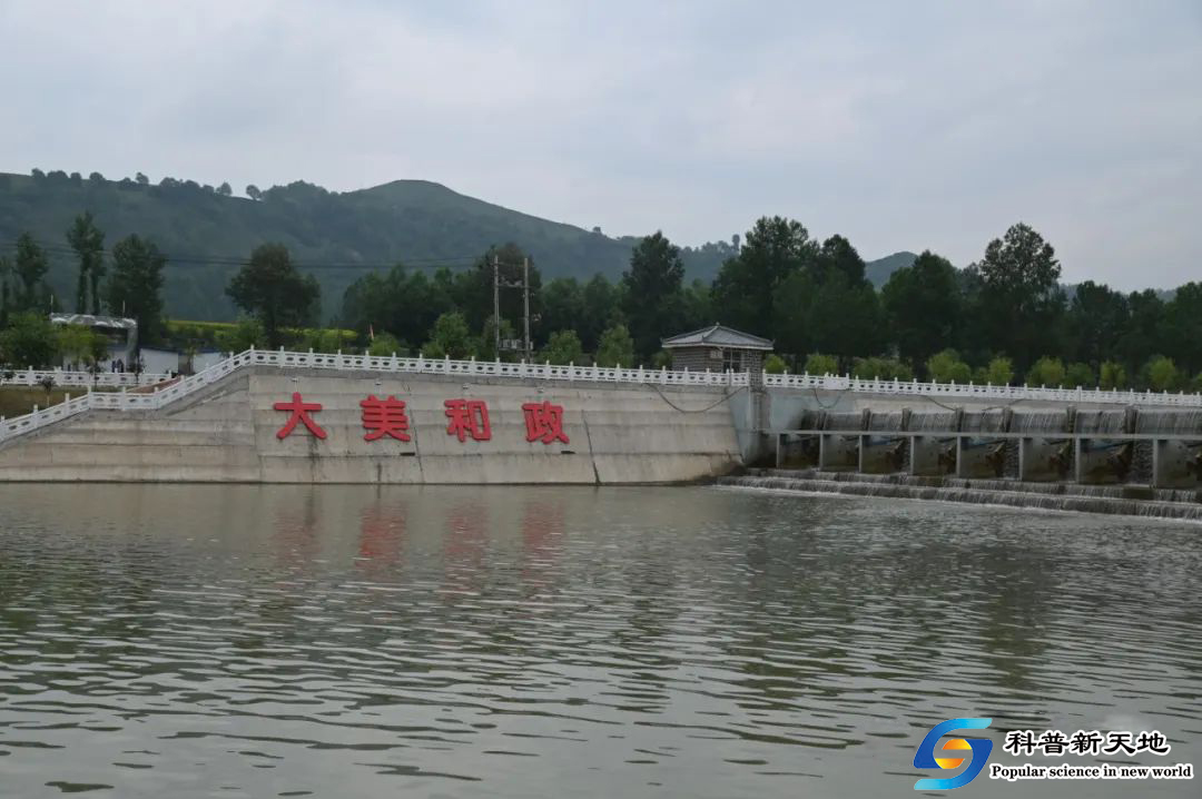 和政：大南岔河畔风光旖旎惹人醉 引来八方游客画中游