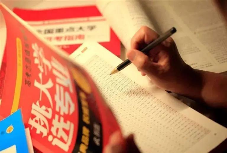 甘肃高校王牌专业一览！填报志愿用得着！